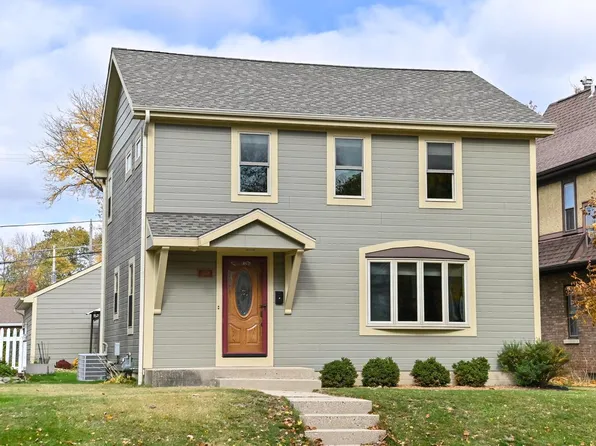 8324 Gridley AVENUE, Wauwatosa, WI 53213