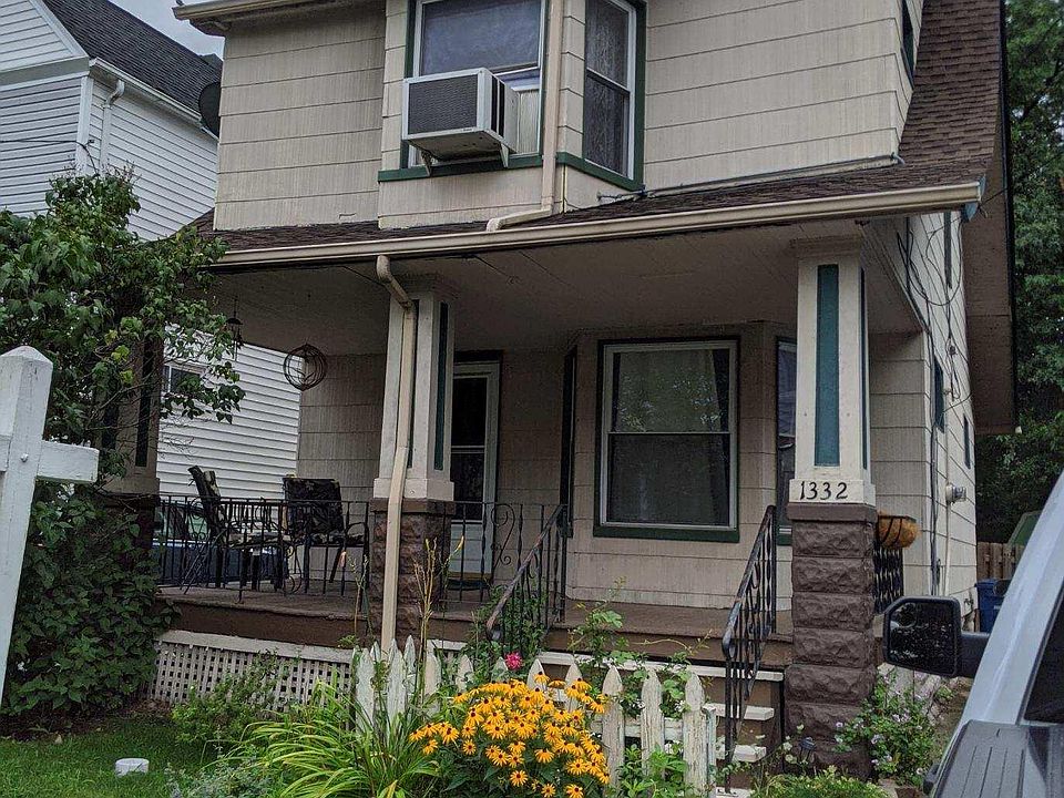1st image of 1332 Hall Ave