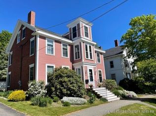 39 4th St, Bangor, ME 04401