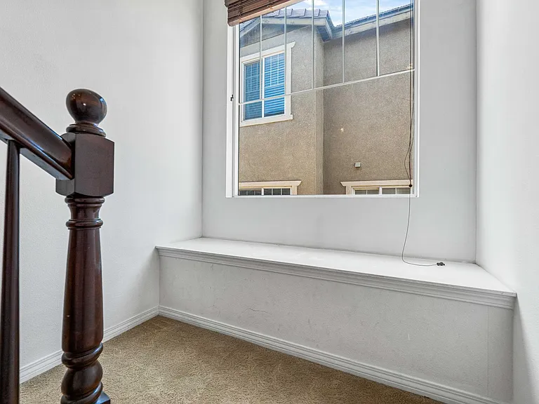 1364 Wellington Dr — Photo 19