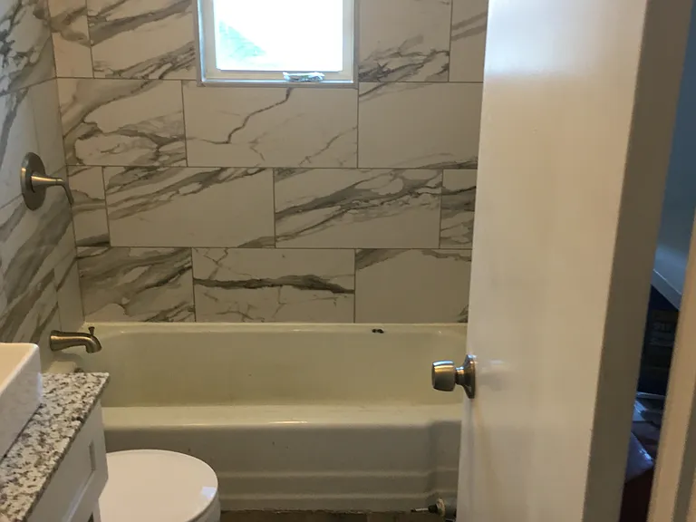 312 Jagoe St #4 — Photo 4