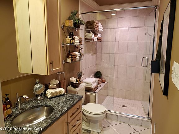 2nd image of 106 S Kennedy Dr