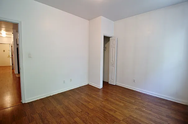 Rented by Julianna Realty Corp | media 35
