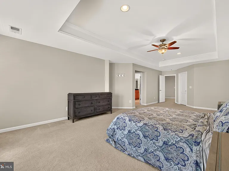 43580 Popes Creek Sq — Photo 36