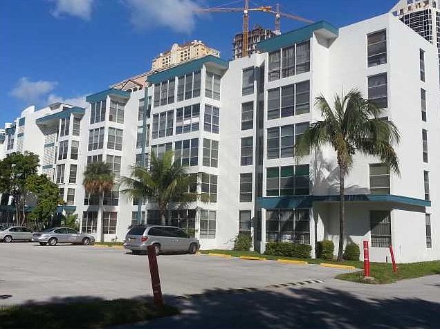 1st image of 17570 Atlantic Blvd APT 406