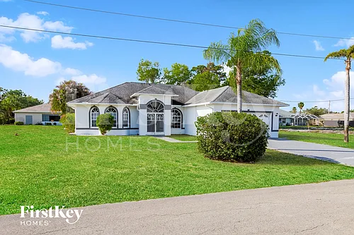 718 Long Lines Ln Photo 1