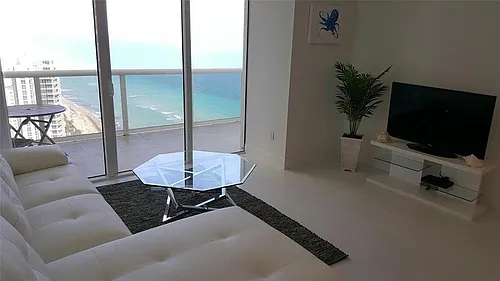 1830 S Ocean Dr #3210 Photo 1