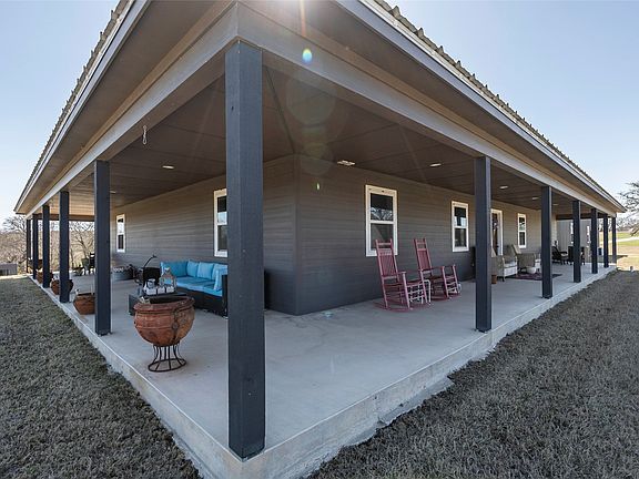 4th image of 2216 N Greenbrier Rd