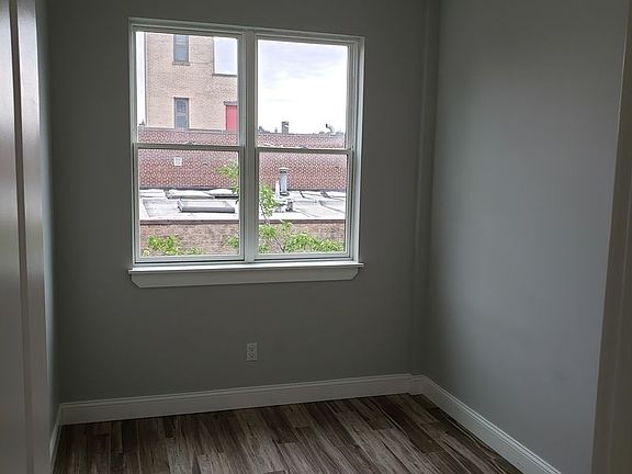 3rd image of 46 Tompkins Ave #3H