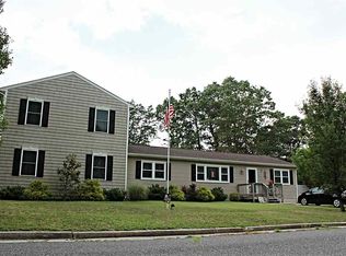 703 David Ln, Egg Harbor Township, NJ 08234
