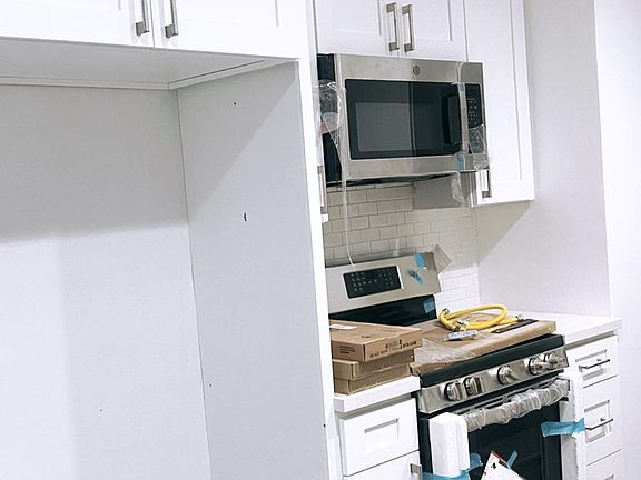 3rd image of 616A E Magnolia Blvd #616A