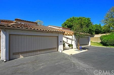 2nd image of 47 Seaview Dr N