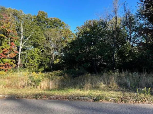 4710 NW Tomache Dr, Knoxville, TN 37909