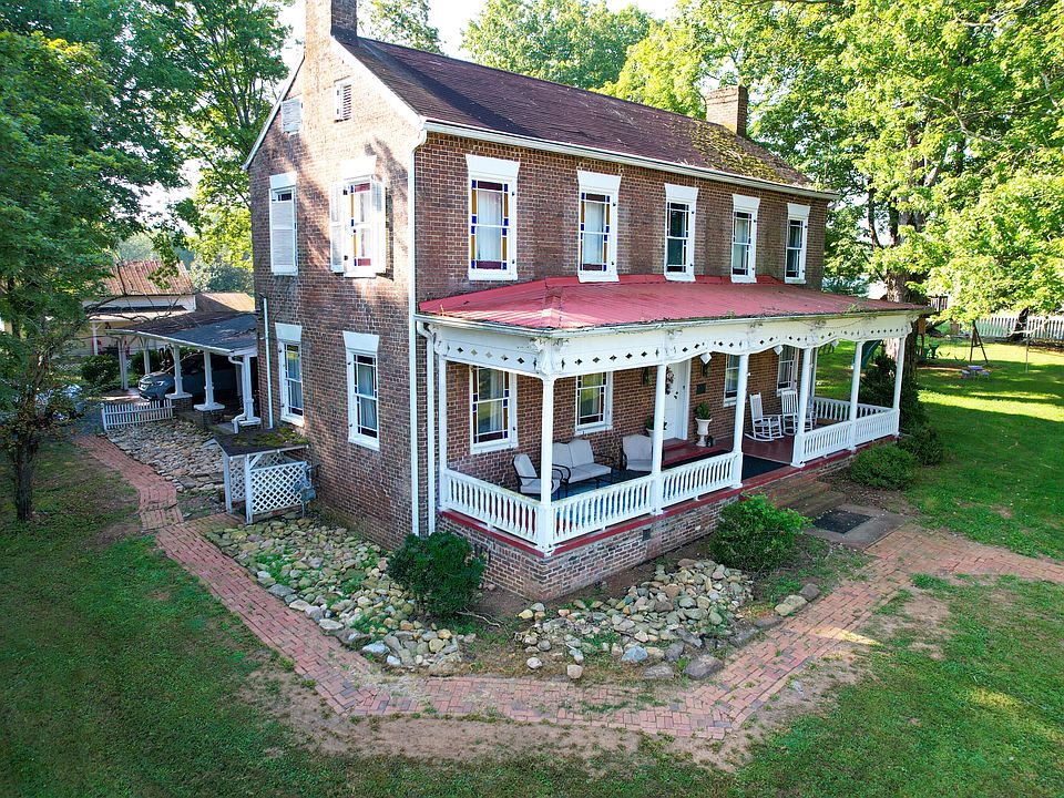 2507 Boyds Creek Hwy, Sevierville, TN 37876 Zillow