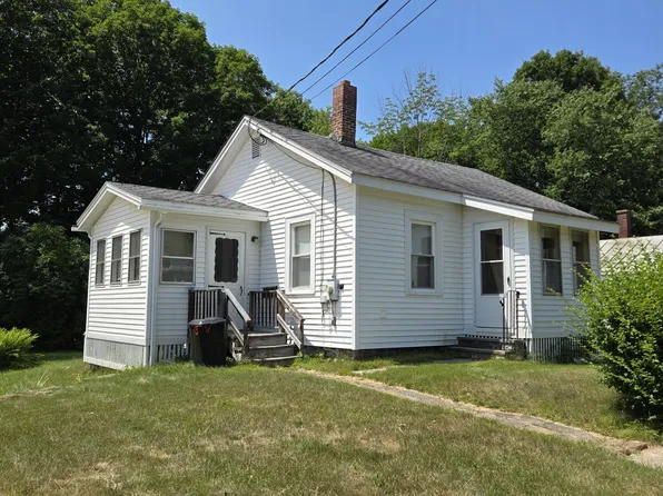 79 Middle Avenue, Mexico, ME 04257