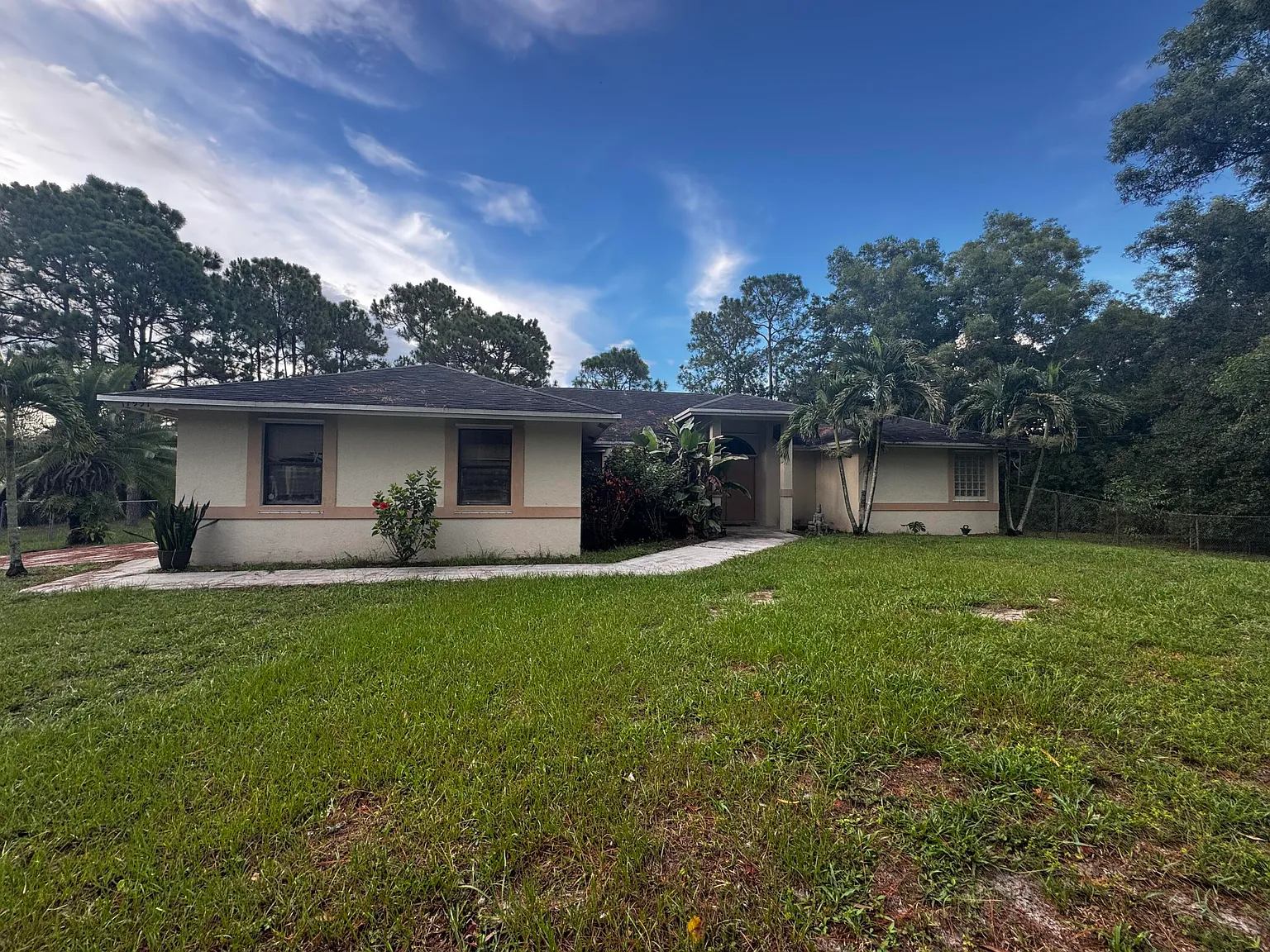 3 bed, 2.0 bath, 2019 sqft, $3,500 — Photo 1