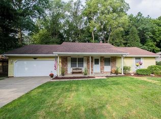 7022 Parmalee Dr, Mentor, OH