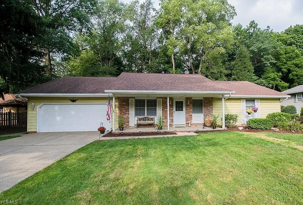 7022 Parmalee Dr photo 1