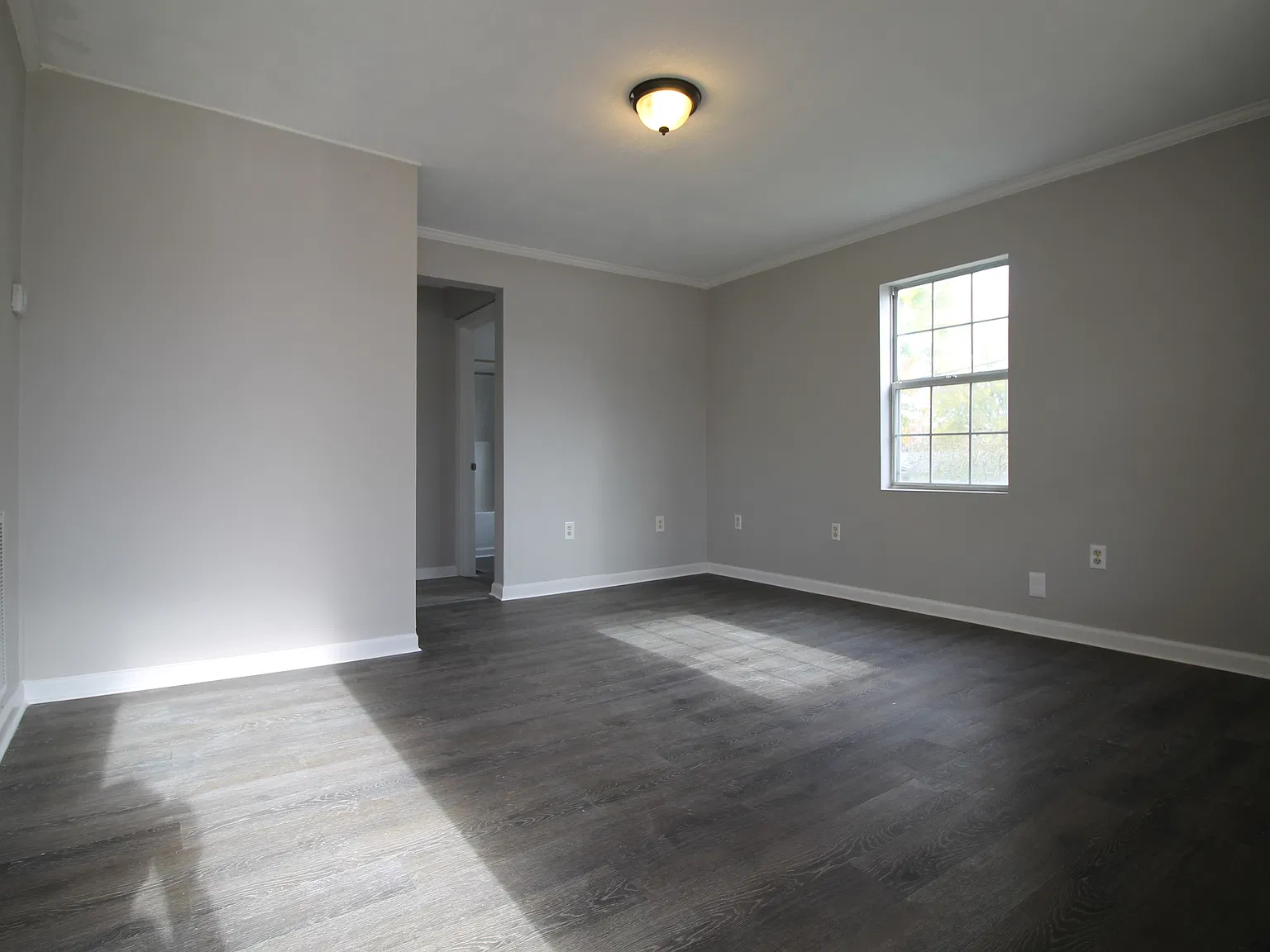 2600 Knott Rd — Photo 4