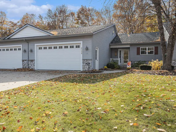 6686 Green Valley Ct SE #22, Caledonia, MI 49316