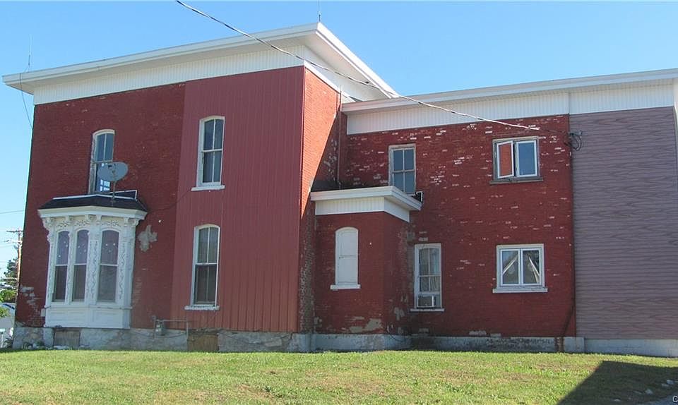 1st image of 320 E Main St #322