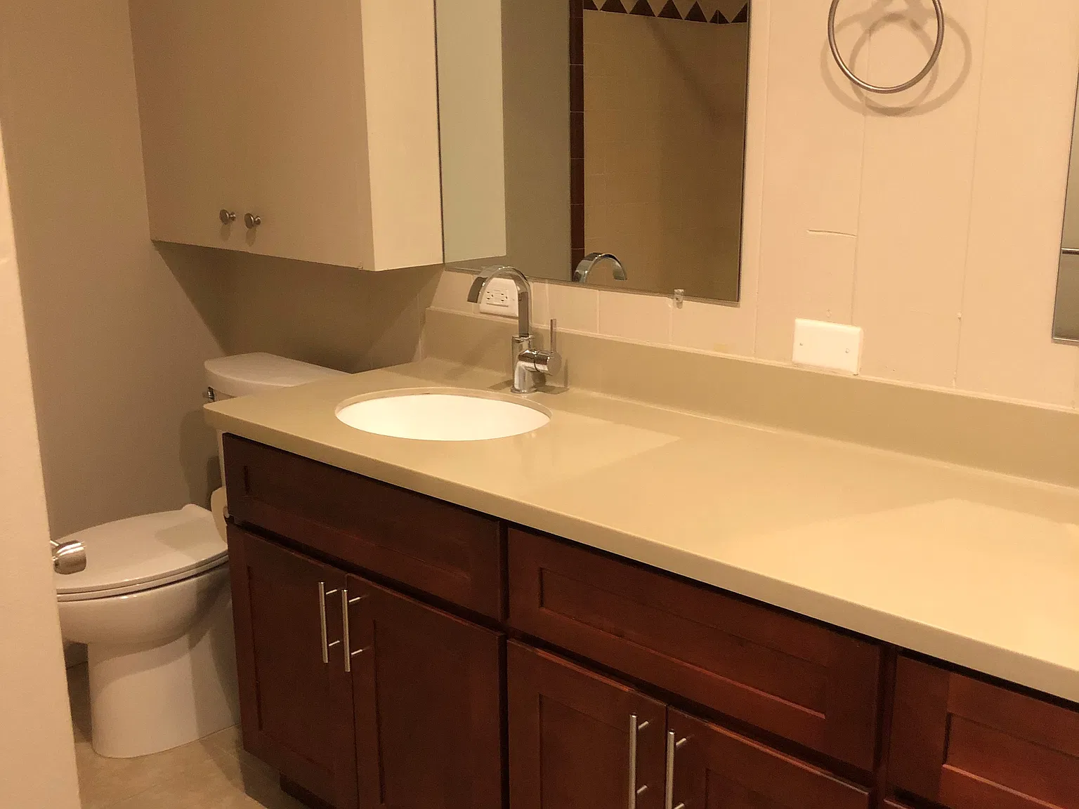 3 bed, 2.5 bath, 2064 sqft, $4,200 — Photo 4