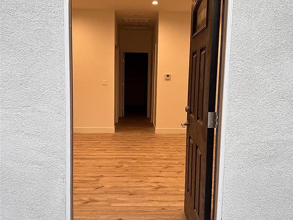 4th image of 20517 Gault St