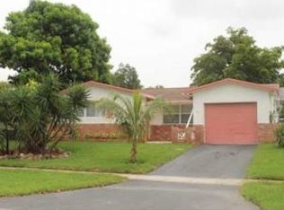 1921 N 52nd Ave, Hollywood, FL 33021