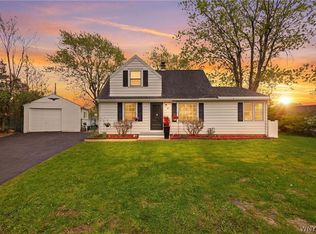 9 Willow Ct, Cheektowaga, NY 14225