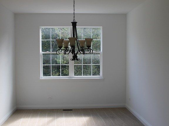 5th image of 16565 W McKenzie Ave
