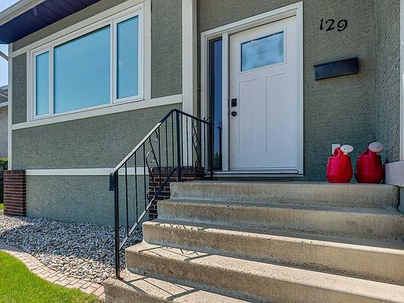 2nd image of 129 Duncan Cres