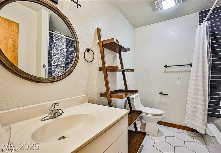 6315 N Park St — Photo 20