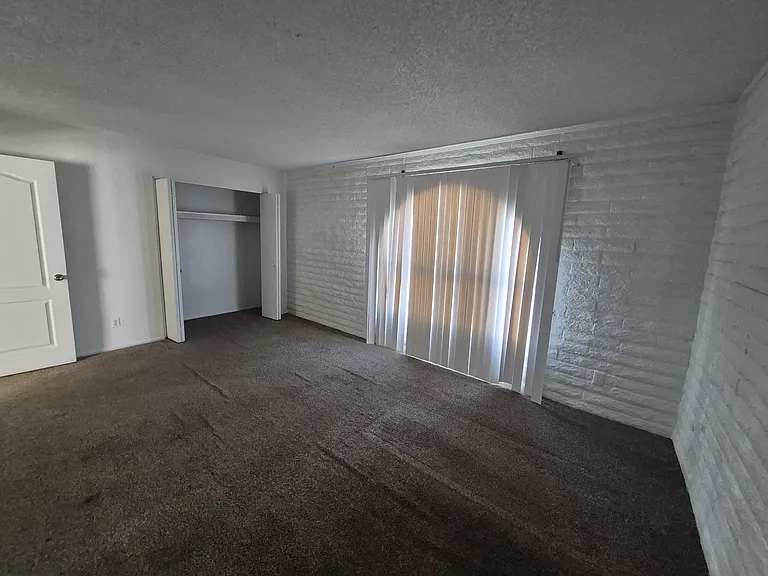 4919 W Glenn Dr — Photo 11