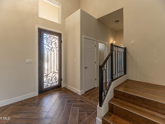 5th image of 972 Pellegrino Ave