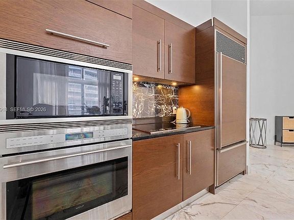 4th image of 475 Brickell Ave APT 2209