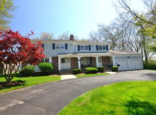 20 Peck Ave, Bristol, RI 02809