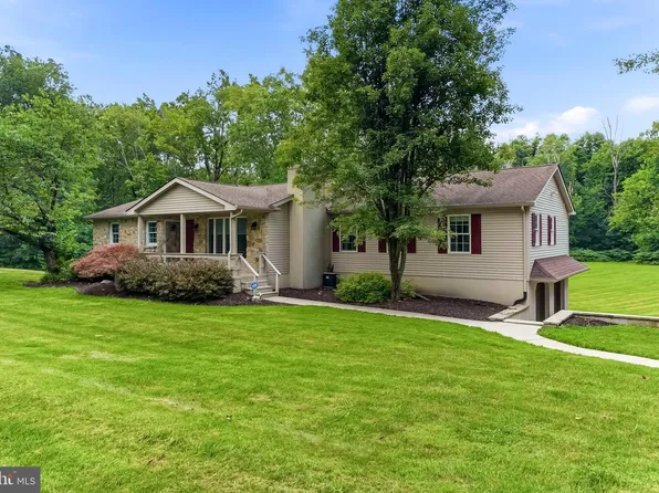 136 Telegraph Rd, Coatesville, PA 19320