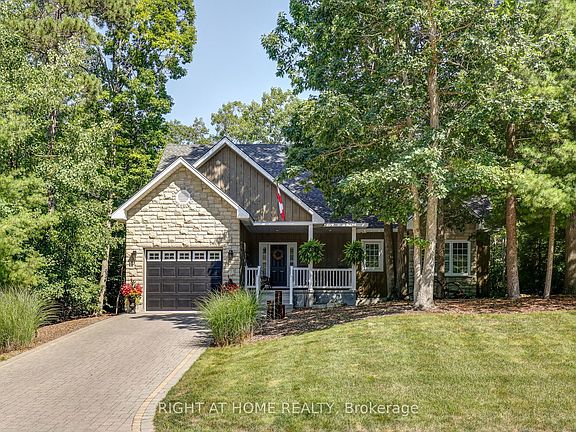 2nd image of 10047 Jennison Cres