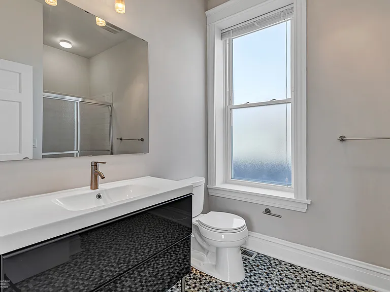 1423 N Cleaver St #2-3 — Photo 5