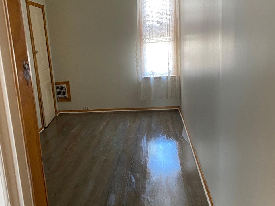 1st image of 3120 Aramingo Ave