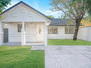 11036 SW 221st Ter, Miami, FL 33170