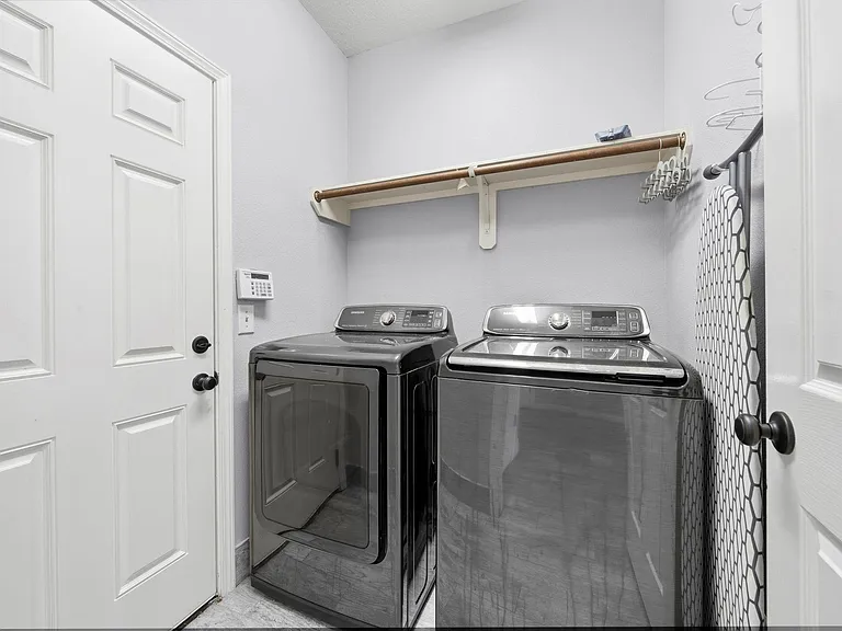 5615 Brigstone Park Dr — Photo 19