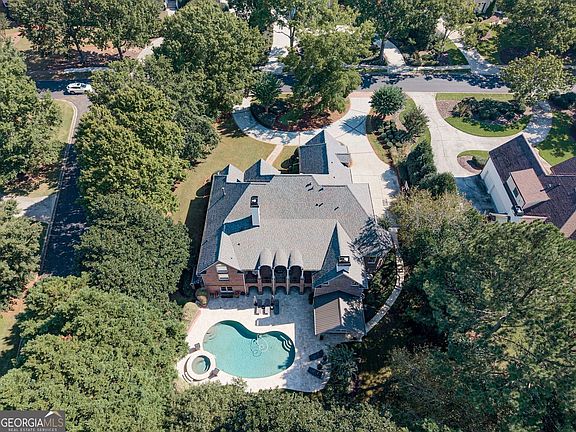 3rd image of 2540 Sugarloaf Club Dr