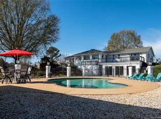 627 Fern Hill Rd, Mooresville, NC 28117