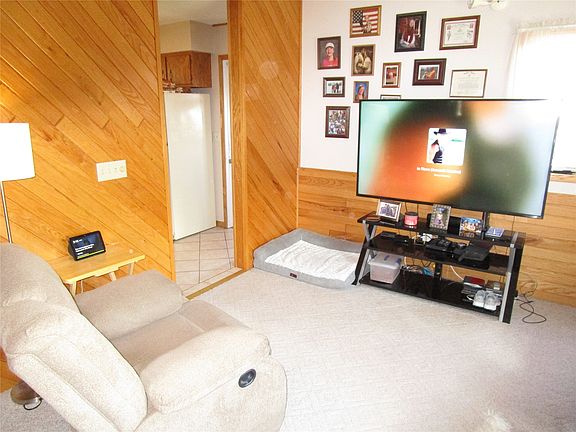 3rd image of 8672 W Druwe Road
