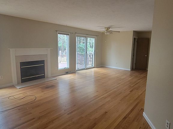 5th image of 461 Franklin Street