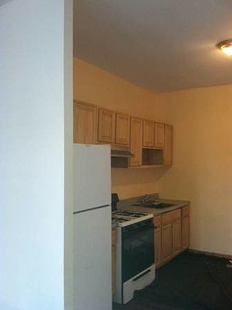 2nd image of 538 E 82nd St
