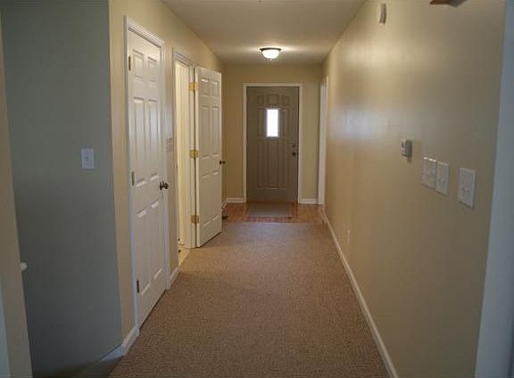 5th image of 130 Eastview Dr