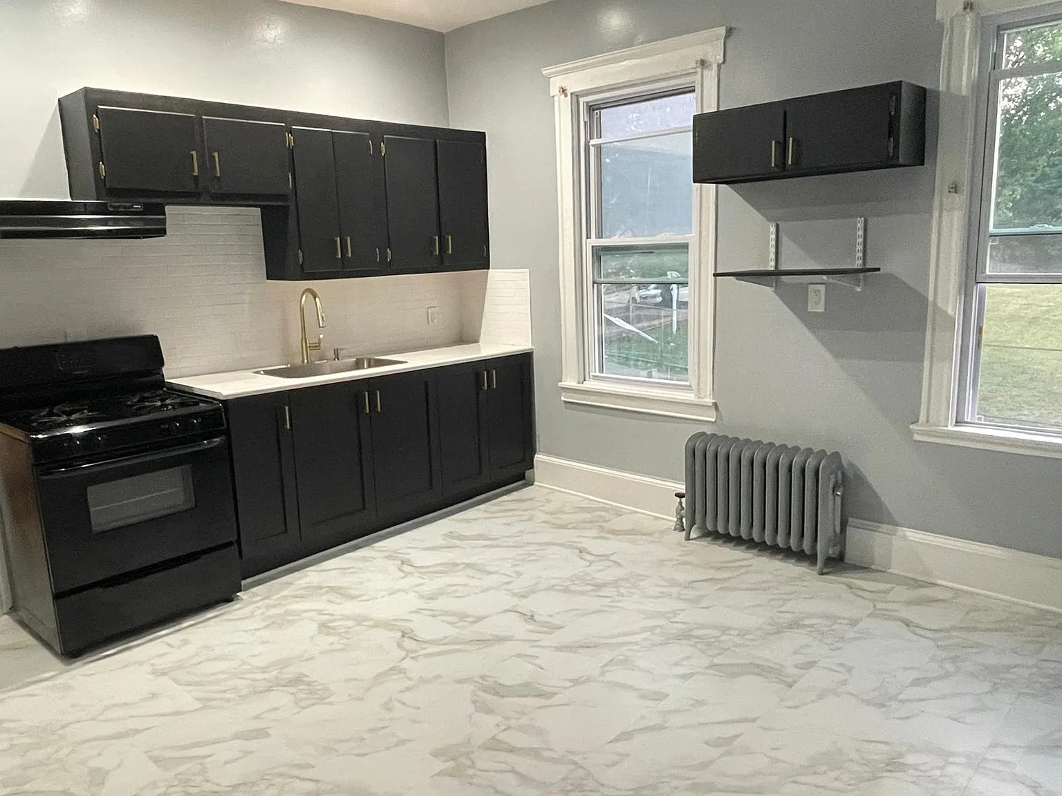 3 bed, $2,600 — Photo 2