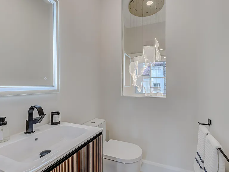 27 Marina Gardens Dr — Photo 44
